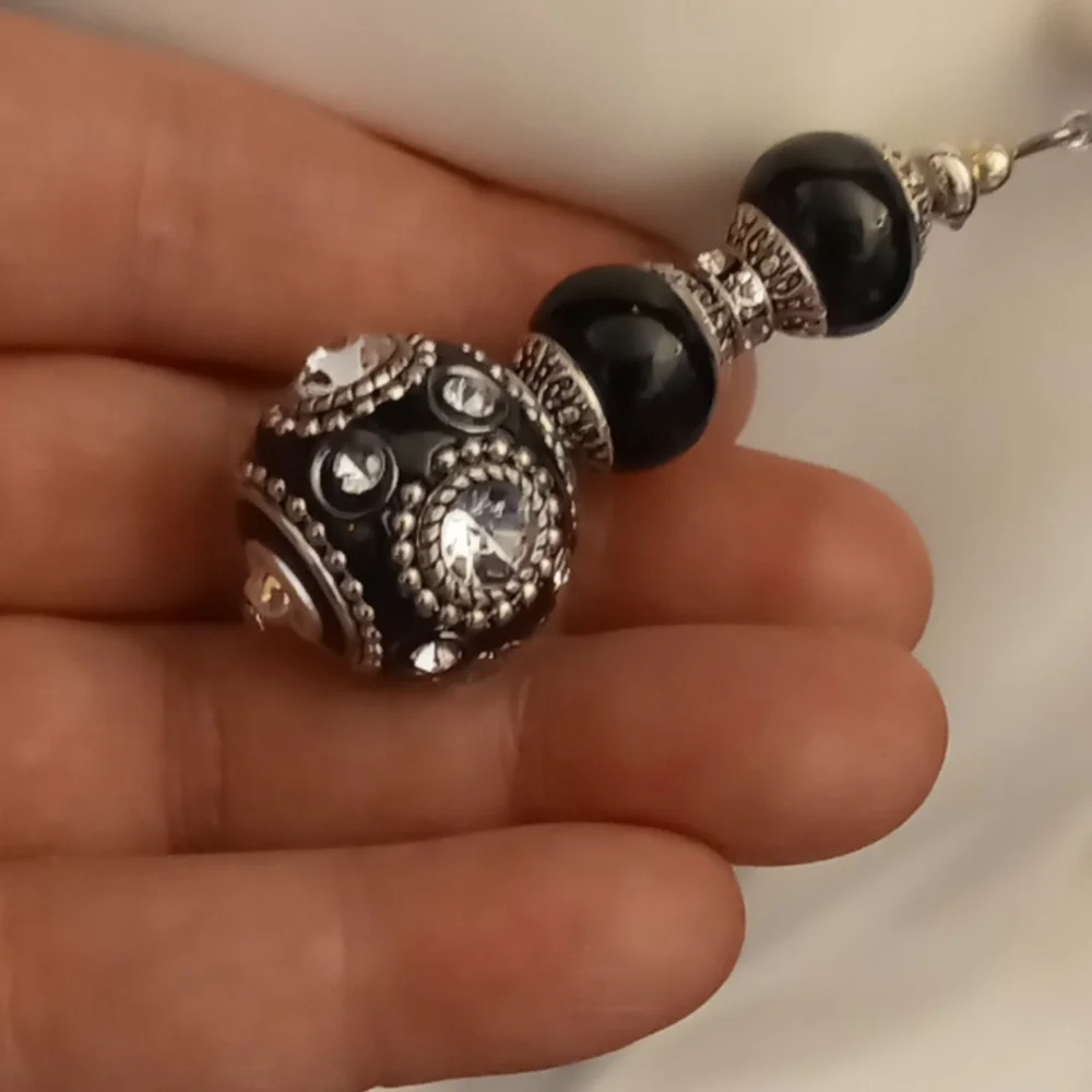 NEW! ♥️Graduated Chunky Black Lamp Drop Earrings! - Picture 3 of 5